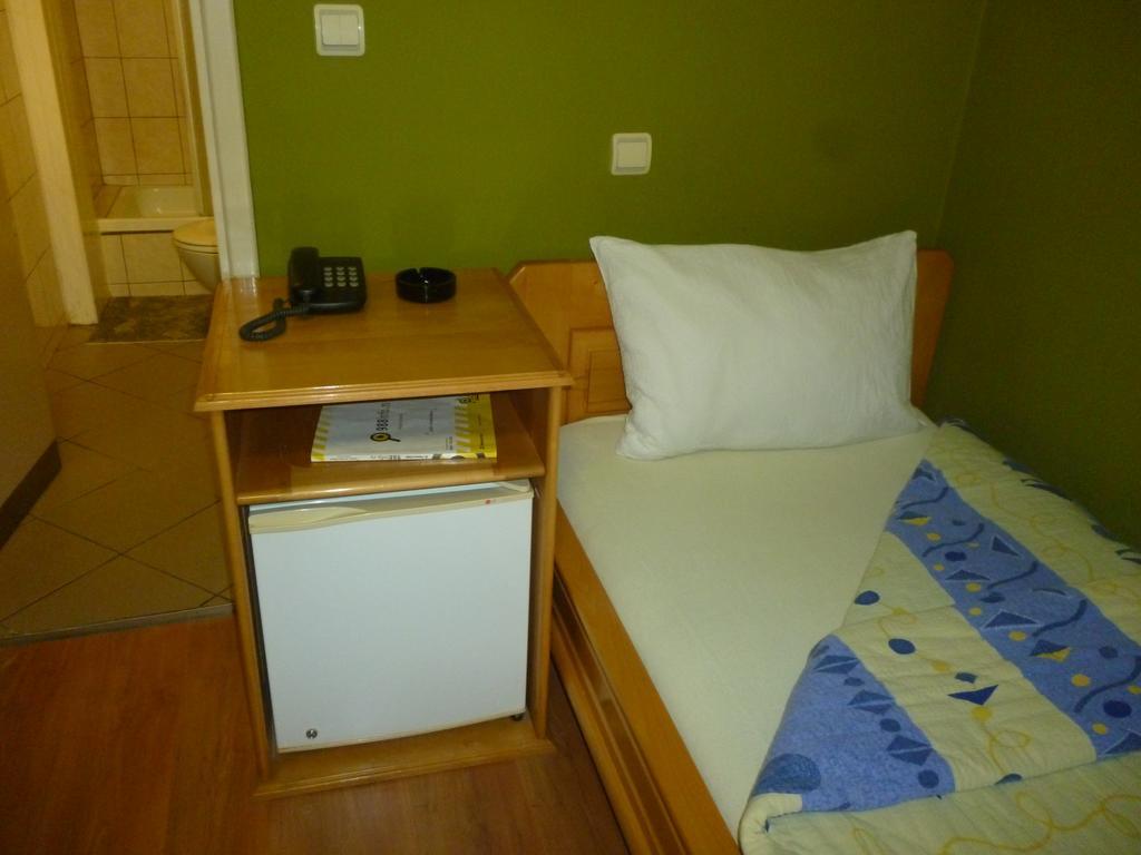 B&B Boem Pozarevac Bagian luar foto
