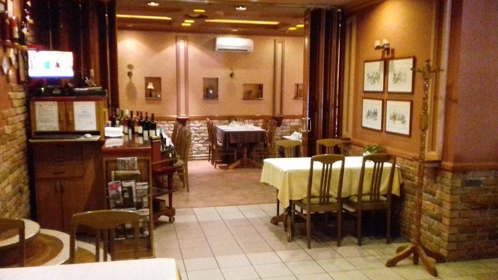 B&B Boem Pozarevac Bagian luar foto